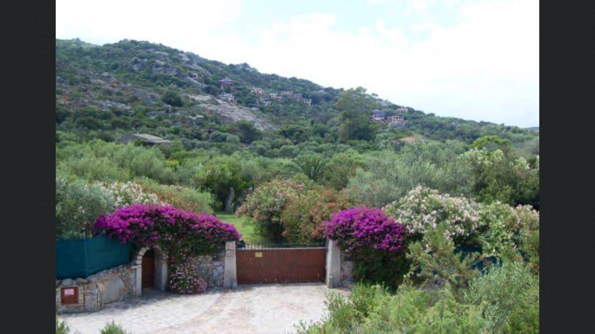 Seaside Villa In Porto Rotondo + Shared Pool Exterior photo